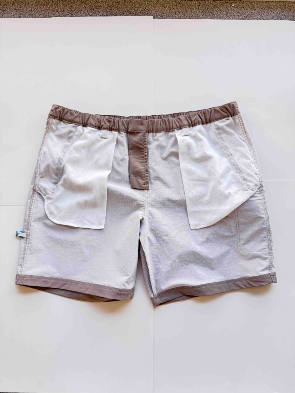 TORI RICHARD R & R Shorts Men's Size 42 Taupe - Picture 11 of 11